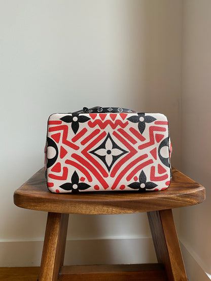 Louis Vuitton LV Crafty Neonoe MM M45362